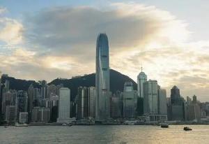 ما هي الصناعات التي يجب تسجيلها لدى شركات هونغ كونغ والشركات الأجنبية؟